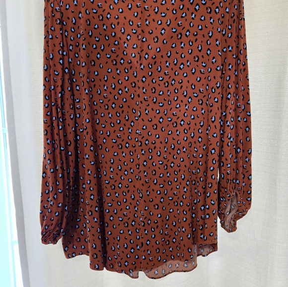 Women's A New Approach Pull over Leopard Print Blouse XL Elastic Cuff - Picture 7 of 10
